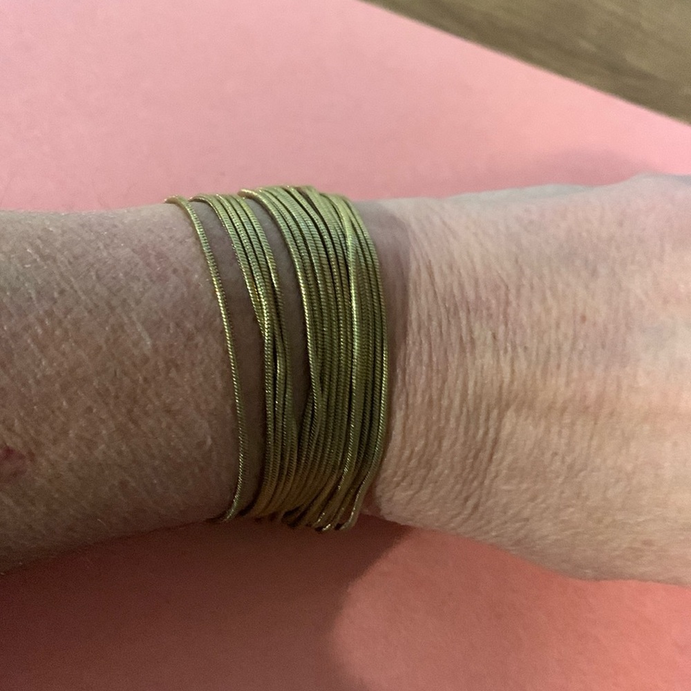 Beautiful bracelet jewelry 6 1/4”